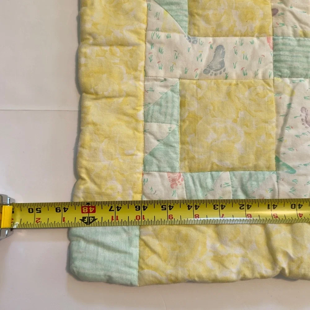 Handmade Vintage Style Baby Quilt Yellow Mint‎ Green Patchwork Footprint 33x49